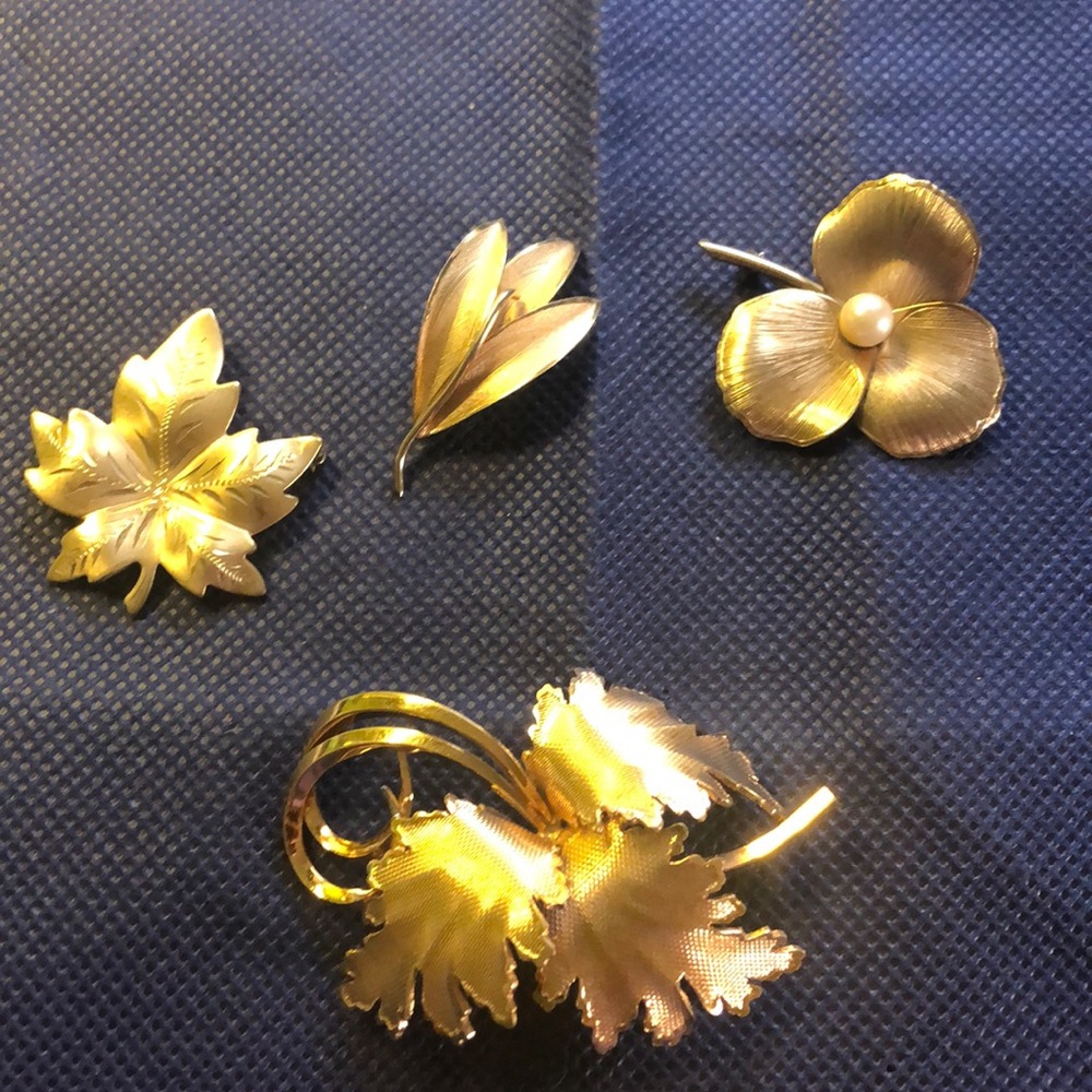 Vintage selection of GF Brooch/Pin